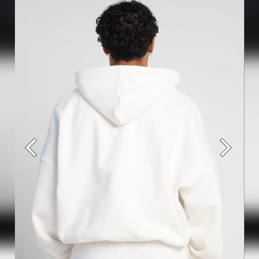 Oversized White Hoodie Sweatshirt with Relaxed Fit - Picture 3 of 5